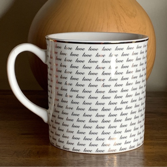 Williams Sonoma LOVE ❤️ Heart Coffee Cup Mug - Picture 2 of 5